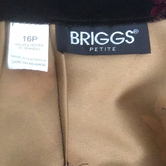 Briggs Slim Skirt Black with Pretty Flowers.  16P - Picture 2 of 2